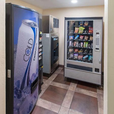 Quality Inn & Suites Airport West Salt Lake City Esterno foto
