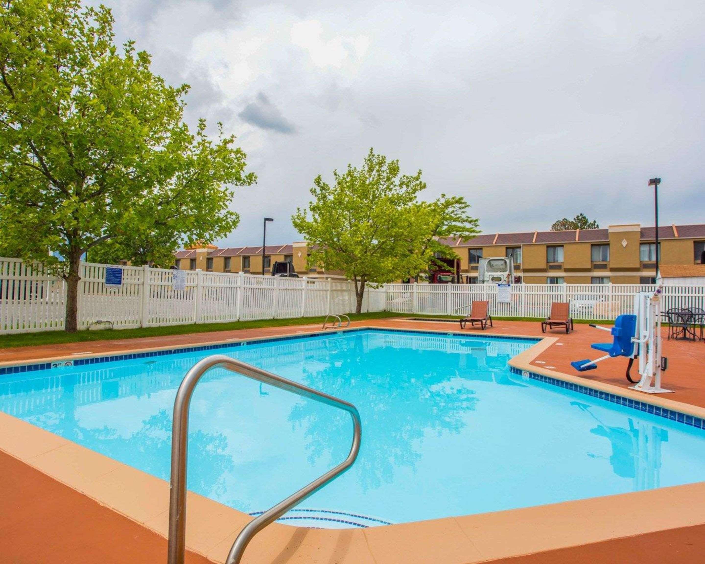 Quality Inn & Suites Airport West Salt Lake City Esterno foto