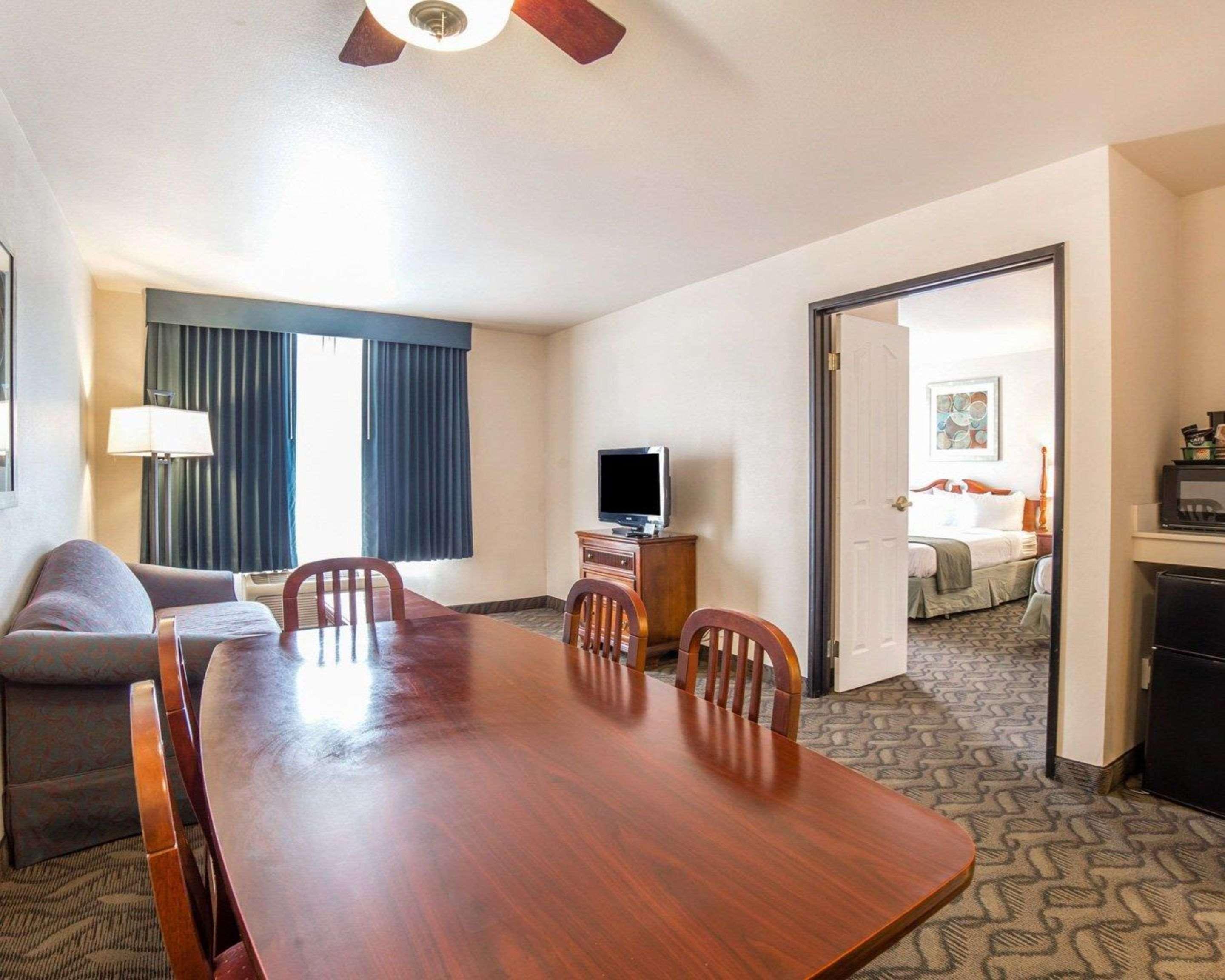 Quality Inn & Suites Airport West Salt Lake City Esterno foto